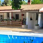 ヴィラ Beautiful Casa Ivana With Pool In
