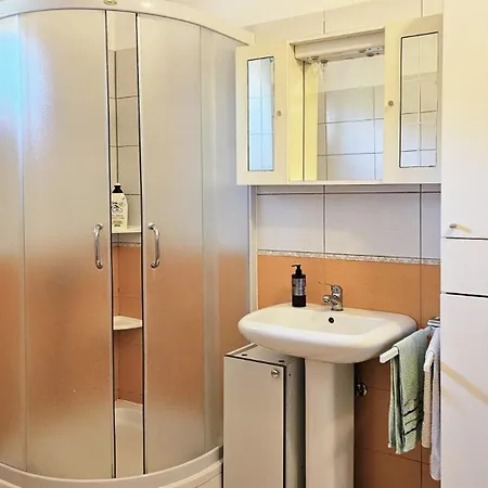 Beautiful Casa Ivana With Pool In Пула