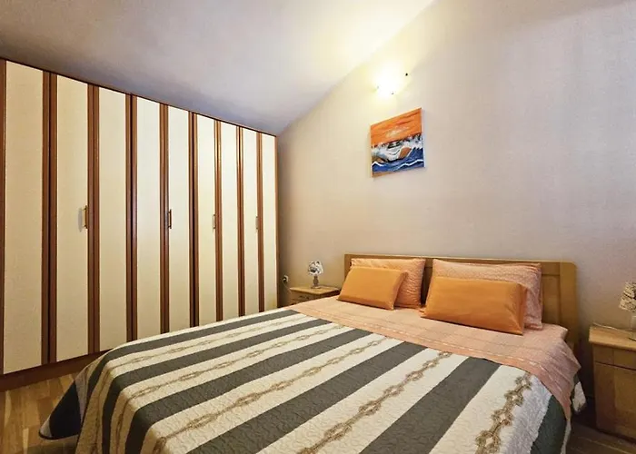 Beautiful Casa Ivana With Pool In Vila