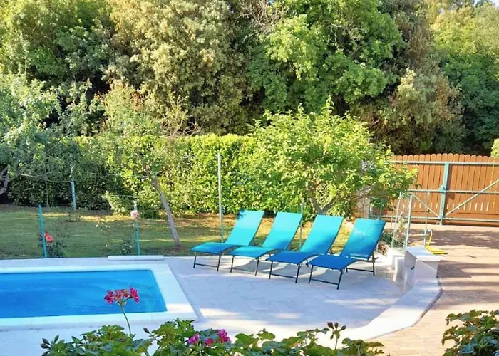 Vila Beautiful Casa Ivana With Pool In Pula