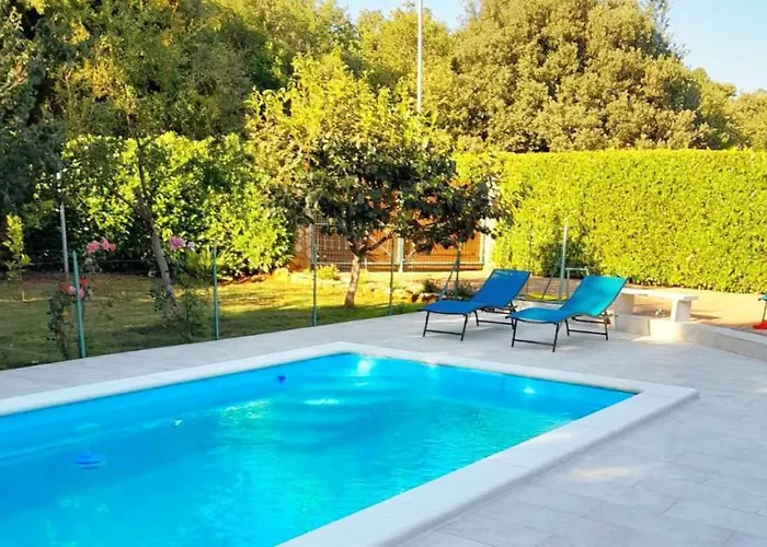 Beautiful Casa Ivana With Pool In